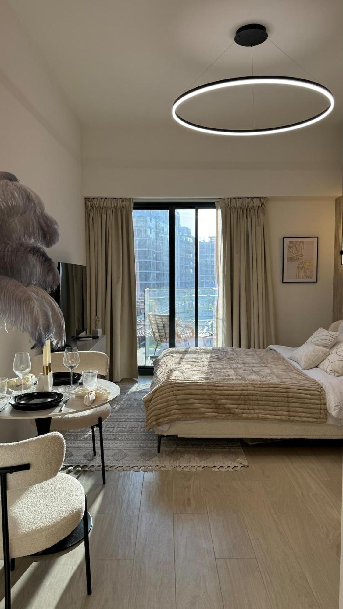 New And Stylish * Dubai