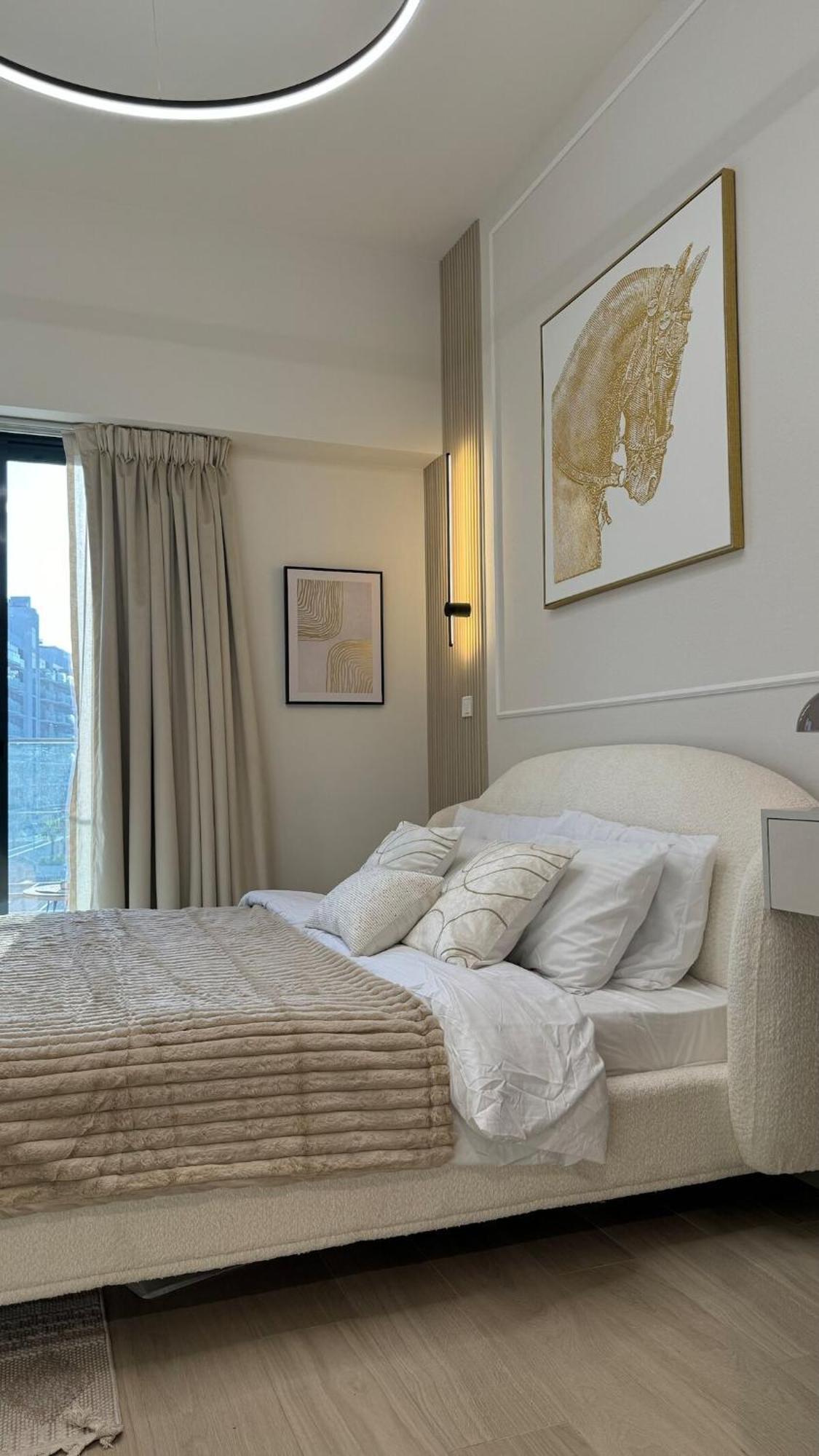 New And Stylish * Dubai